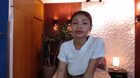 Perla online show from 12, 3, 2025