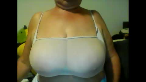 Snapshot of perlita070822 chatting on 7, 2, 2025 perlita070822 online show from 7, 2, 2025