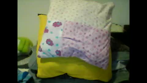 Snapshot of perlita070822 chatting on 22, 2, 2025 perlita070822 online show from 22, 2, 2025