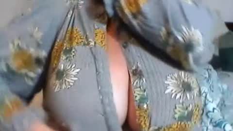 perlita070822 online show from 2, 8, 2026
