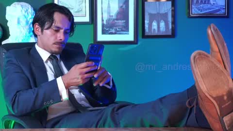 andres    online show from 9, 1, 2025