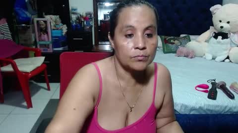 Snapshot of pervert_mommy_x chatting on 2, 1, 2025 SAMY online show from 2, 1, 2025