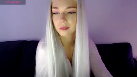 Snapshot of pervyblonde chatting on 5, 1, 2025 Isabella online show from 5, 1, 2025