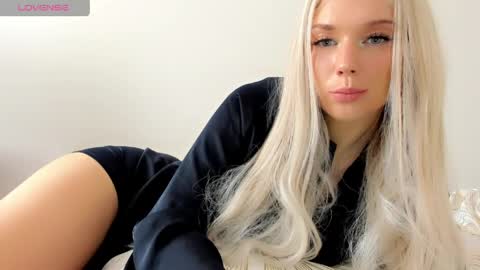 Isabella online show from 13, 5, 2026