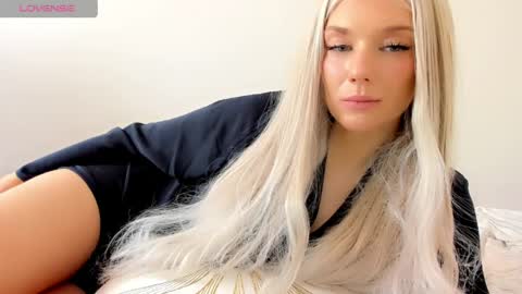 Isabella online show from 14, 5, 2026