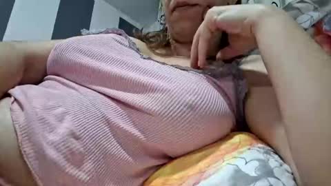 Snapshot of pervygirl69 chatting on 27, 1, 2025 Lisa - online show from 27, 1, 2025