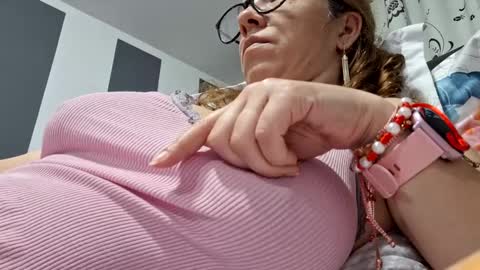 Snapshot of pervygirl69 chatting on 5, 3, 2025 Lisa - online show from 5, 3, 2025