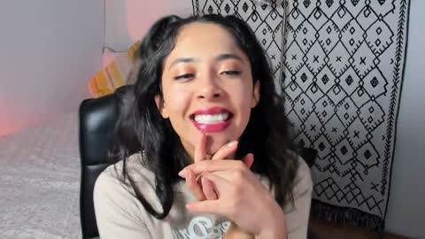 Snapshot of petalsrose_ chatting on 24, 1, 2025 Rose online show from 24, 1, 2025