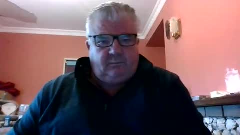 pete112991 online show from 1, 12, 2025