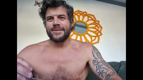 Snapshot of pete_le_meat chatting on 11, 5, 2026 pete_le_meat online show from 11, 5, 2026