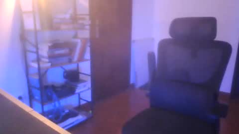 Snapshot of peter_coat chatting on 4, 7, 2026 peter_coat online show from 4, 7, 2026