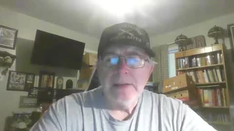 Snapshot of peterinohio57 chatting on 8, 1, 2025 peterinohio57 online show from 8, 1, 2025