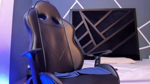 PETES EVANS new account online show from 23, 2, 2025