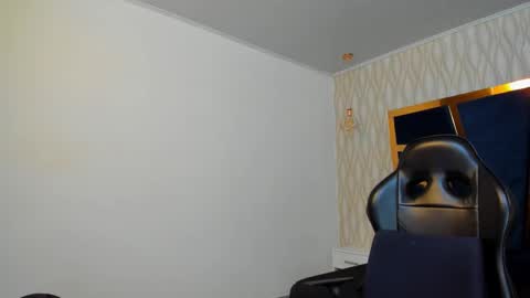 PETES EVANS new account online show from 12, 9, 2025