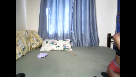 Snapshot of petite_funnie chatting on 14, 10, 2025 petite_funnie online show from 14, 10, 2025