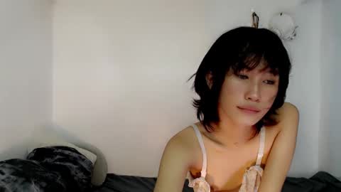 petite_japanese111 online show from 1, 12, 2024