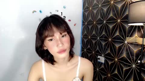 petite_japanese111 online show from 6, 12, 2024