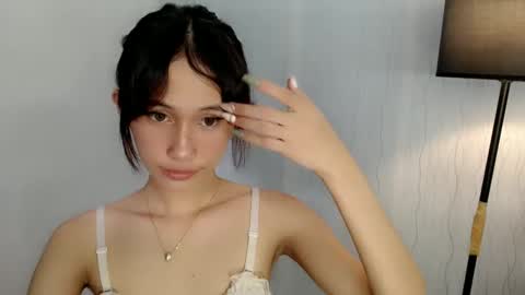 petite_japanese111 online show from 18, 12, 2024