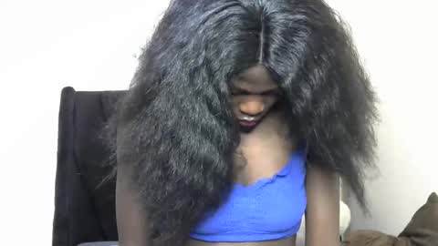 Snapshot of petite_lavi2 chatting on 15, 2, 2025 petite_lavi2 online show from 15, 2, 2025