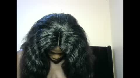 Snapshot of petite_lavi2 chatting on 17, 2, 2025 petite_lavi2 online show from 17, 2, 2025