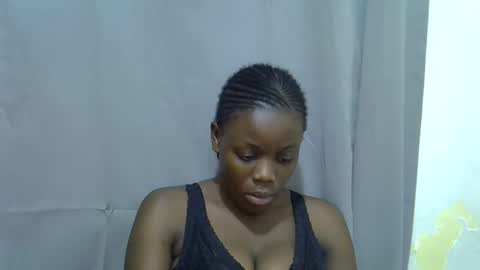 Snapshot of petite_melan chatting on 13, 9, 2025 petite_melan online show from 13, 9, 2025