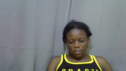 Snapshot of petite_melan chatting on 23, 9, 2025 petite_melan online show from 23, 9, 2025