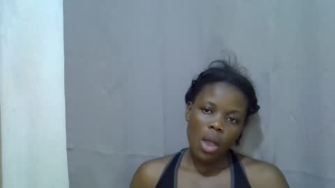 Snapshot of petite_melan chatting on 25, 9, 2025 petite_melan online show from 25, 9, 2025