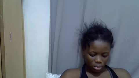 Snapshot of petite_melan chatting on 1, 10, 2025 petite_melan online show from 1, 10, 2025