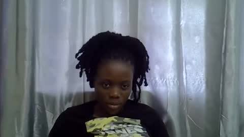 Snapshot of petite_melan chatting on 18, 10, 2025 petite_melan online show from 18, 10, 2025