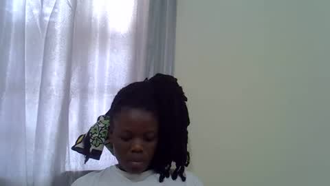 Snapshot of petite_melan chatting on 11, 11, 2025 petite_melan online show from 11, 11, 2025