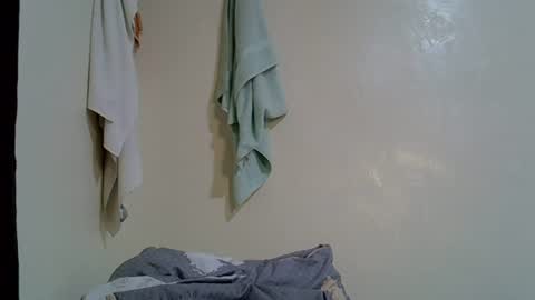 petite_melinda online show from 25, 6, 2026