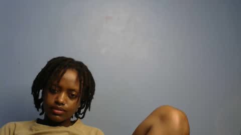 petite_star2 online show from 3, 2, 2026