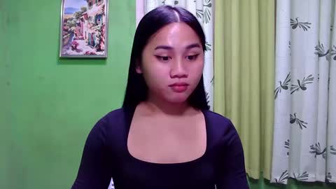 Snapshot of petite_trish chatting on 8, 12, 2024 trish online show from 8, 12, 2024