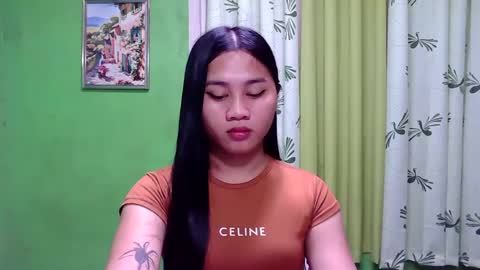 Snapshot of petite_trish chatting on 9, 12, 2024 trish online show from 9, 12, 2024