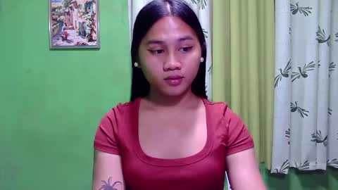 Snapshot of petite_trish chatting on 15, 1, 2025 trish online show from 15, 1, 2025
