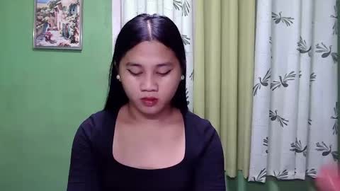 Snapshot of petite_trish chatting on 19, 1, 2025 trish online show from 19, 1, 2025