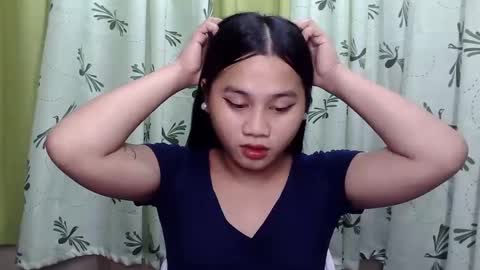 Snapshot of petite_trish chatting on 21, 1, 2025 trish online show from 21, 1, 2025