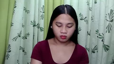 Snapshot of petite_trish chatting on 24, 1, 2025 trish online show from 24, 1, 2025