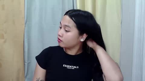 Snapshot of petite_trish chatting on 10, 2, 2025 trish online show from 10, 2, 2025