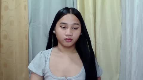 Snapshot of petite_trish chatting on 10, 2, 2025 trish online show from 10, 2, 2025