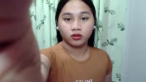 Snapshot of petite_trish chatting on 14, 2, 2025 trish online show from 14, 2, 2025