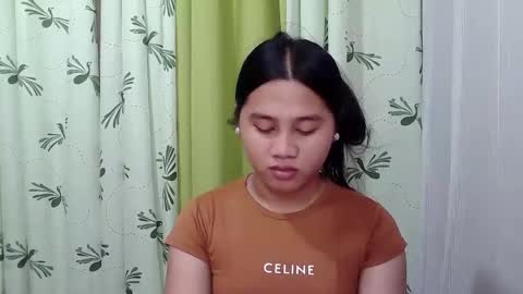 Snapshot of petite_trish chatting on 15, 2, 2025 trish online show from 15, 2, 2025