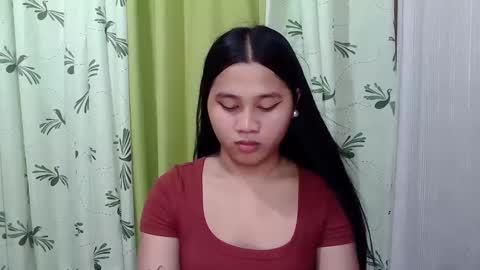 Snapshot of petite_trish chatting on 16, 2, 2025 trish online show from 16, 2, 2025