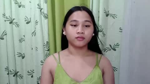 Snapshot of petite_trish chatting on 16, 2, 2025 trish online show from 16, 2, 2025