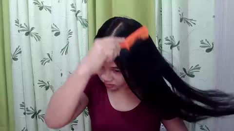 Snapshot of petite_trish chatting on 19, 2, 2025 trish online show from 19, 2, 2025