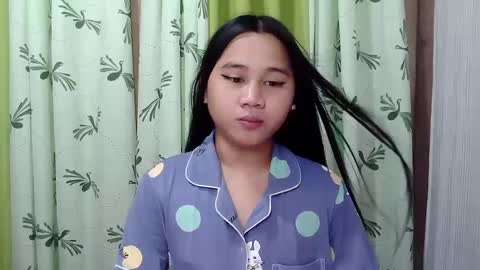 Snapshot of petite_trish chatting on 22, 2, 2025 trish online show from 22, 2, 2025