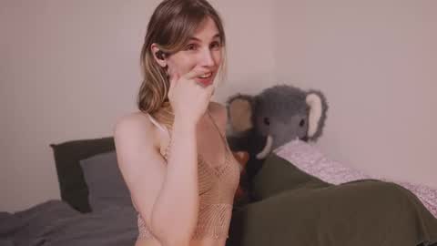 caracal online show from 10, 10, 2025