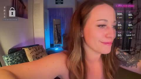 Snapshot of petitejewel chatting on 13, 12, 2024 Jules online show from 13, 12, 2024