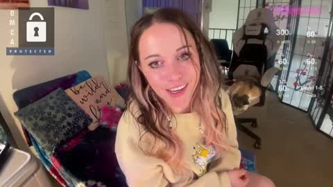 Snapshot of petitejewel chatting on 5, 3, 2025 Jules online show from 5, 3, 2025