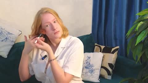 Elza online show from 15, 11, 2025